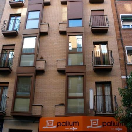 Balcon Con Luz Natural Madrid Exterior foto